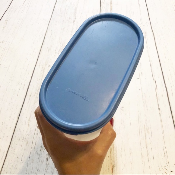 Tupperware vintage food storage container cereal, dry goods kitchenware sheer - Picture 3 of 7